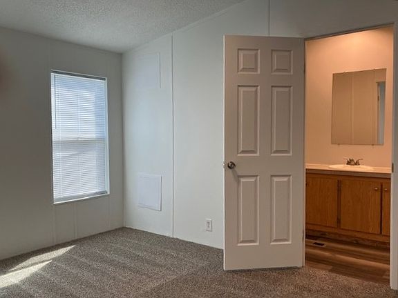 4th image of 174 Pellinore St
