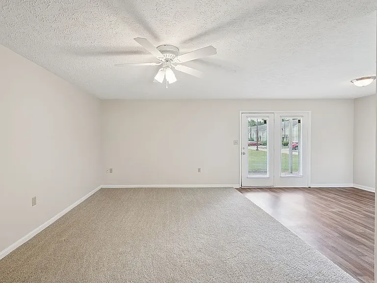 Hampton Townhomes — Photo 10
