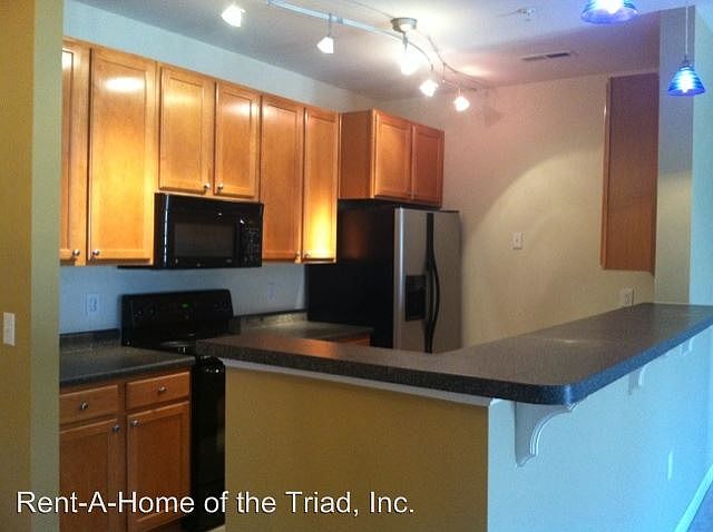 1st image of 108-202 Sunset Cir
