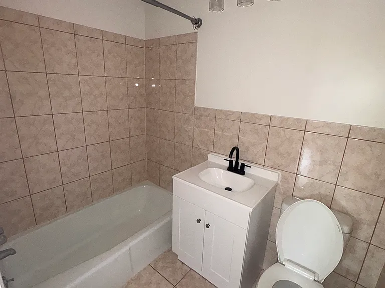 120 Clinic Dr #303 — Photo 6