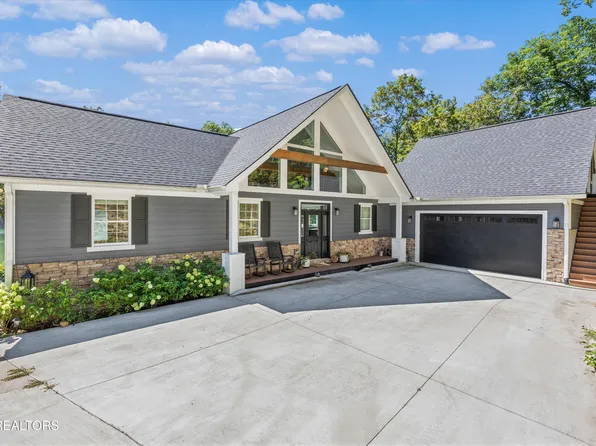 657 Norris Shores Dr, Sharps Chapel, TN 37866