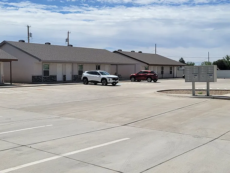 2501 Martin Luther King Blvd #B — Photo 18