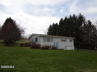 122 E Poplar Dr, Elizabeth, IL 61028