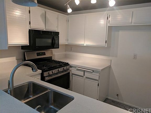 3rd image of 24117 Del Monte Dr Unit 92