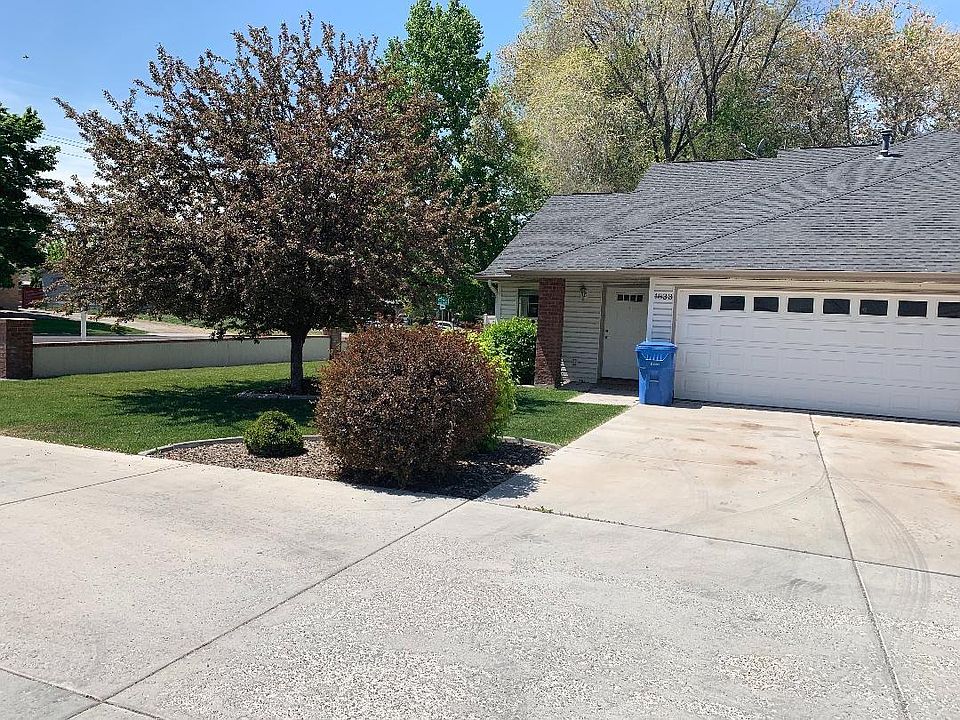 1st image of 1833 Falls Ave E