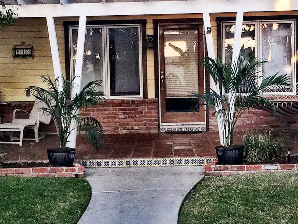 1st image of 4848 Bermuda Ave #1