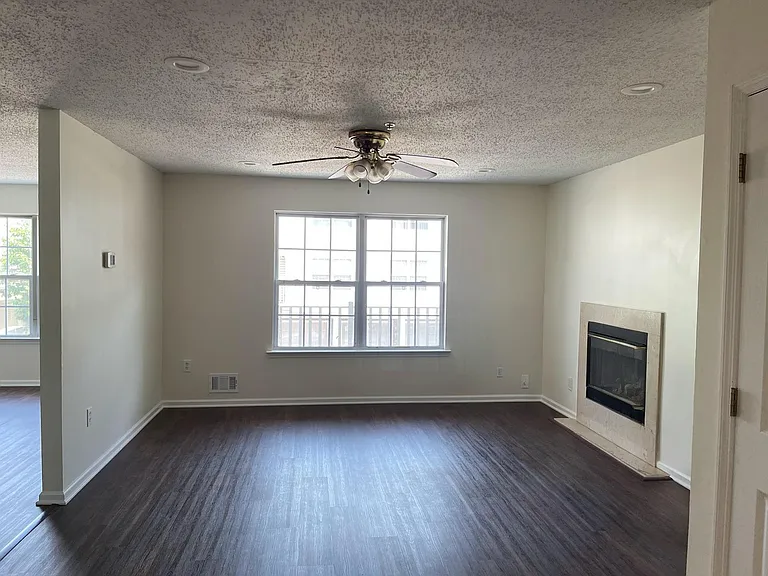 75 Prestwick Way — Photo 3