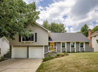 1013 NE 97th St, Kansas City, MO 64155