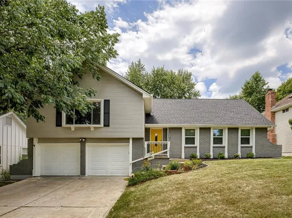 1013 NE 97th St, Kansas City, MO 64155