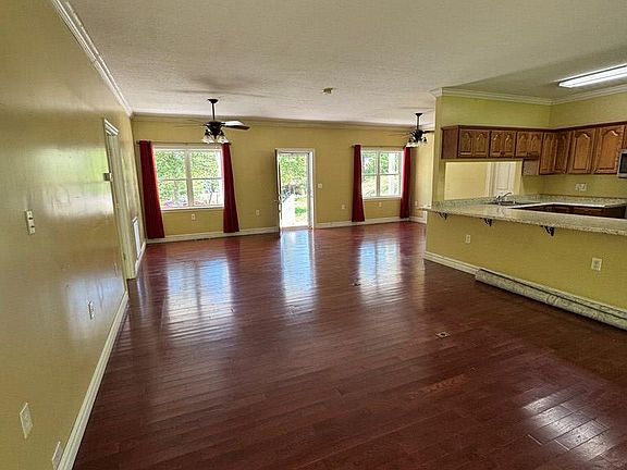 4th image of 51 Cooper Farm Rd