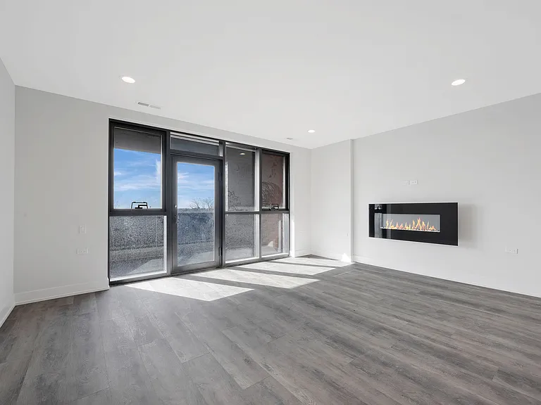 1604 N Richmond St #4G — Photo 7