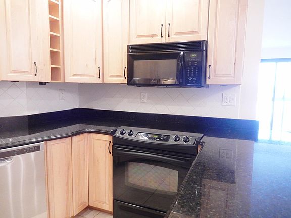 5th image of 90 Quincy Shore Dr APT 721E