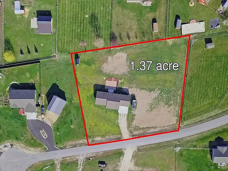 668 Winding Creek Trl — Photo 33
