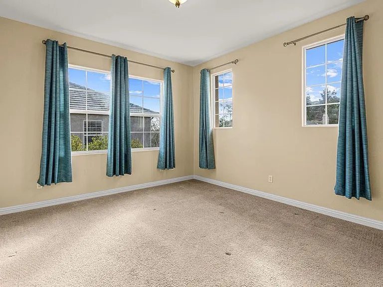 851 Antilla Way — Photo 22