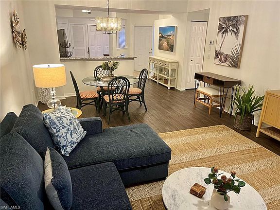 3rd image of 4950 Deerfield WAY #102