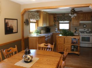 39 Newport Dr, Westford, MA 01886