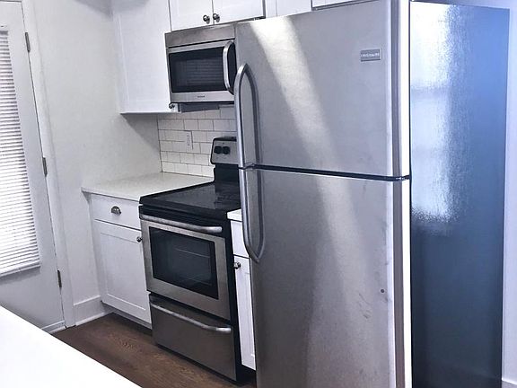 2nd image of 4 Heartwoods Ct APT G