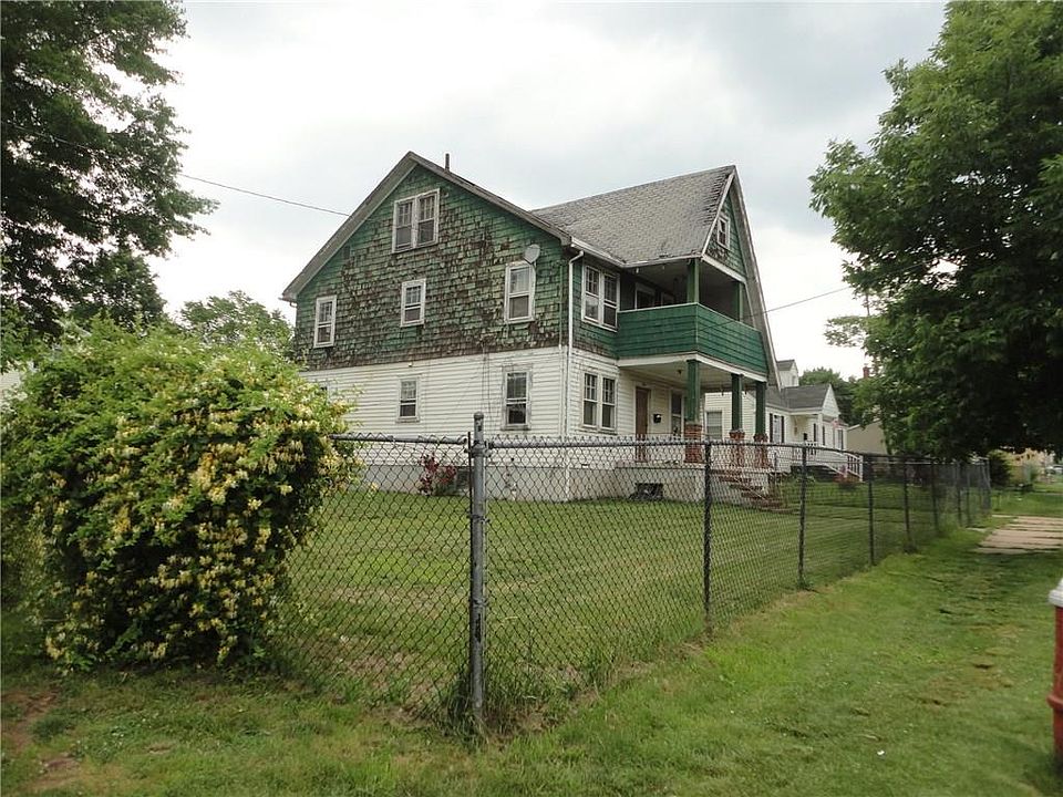 2nd image of 385 Lee Ave