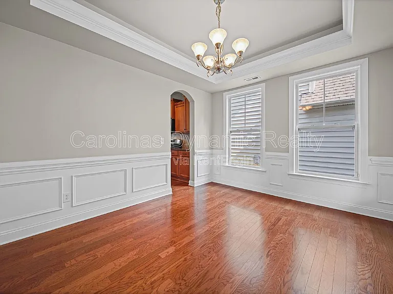 3405 Bidwell Ave — Photo 18