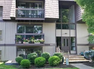 9810 Cove Dr UNIT 18H, North Royalton, OH 44133
