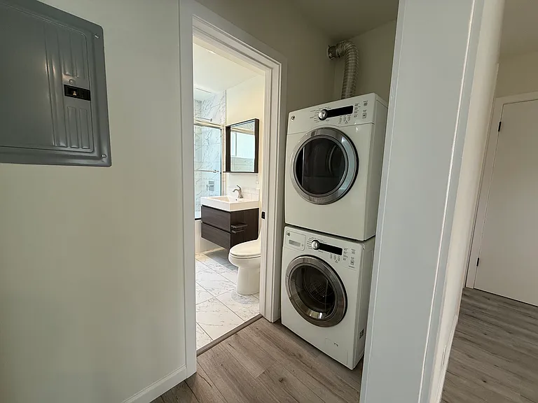 8533 Cashio St #2 — Photo 10