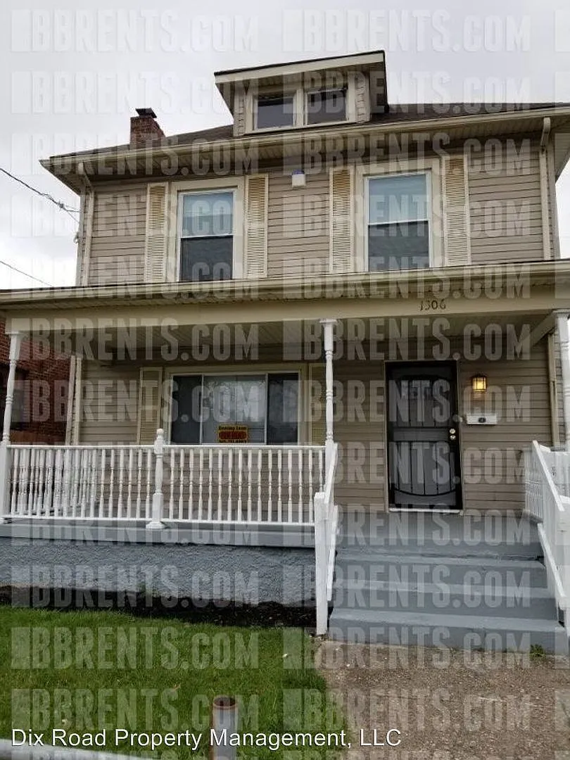1306 Yankee Rd photo 1
