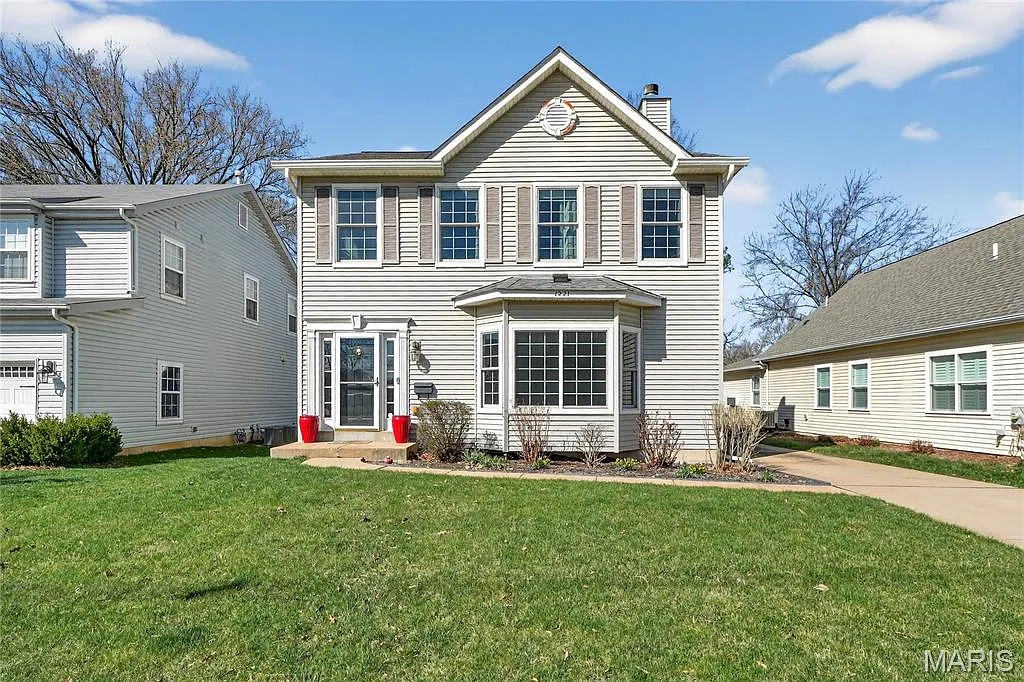 1221 Ruth Dr photo 1
