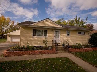 1642 N Indiana St, Griffith, IN 46319