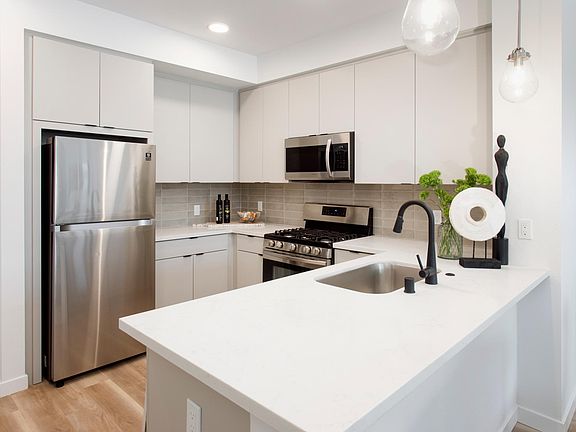 3rd image of 11628 La Mirada Blvd #212