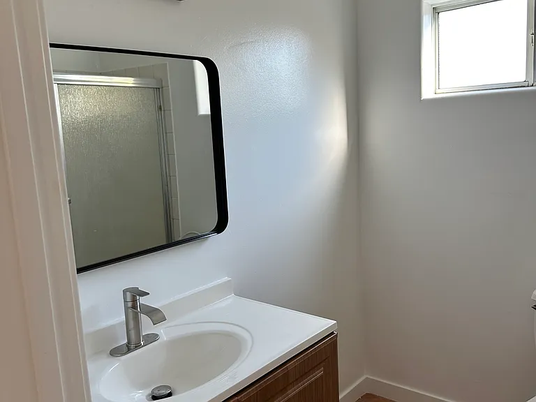 12732 Vanowen St #B — Photo 8