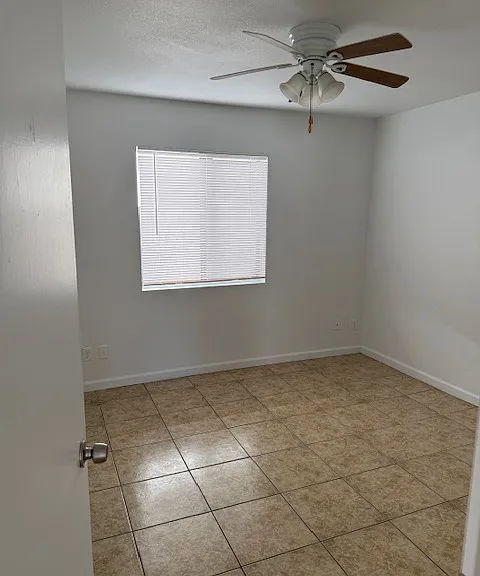 5115 N 22nd Ave #10 — Photo 13
