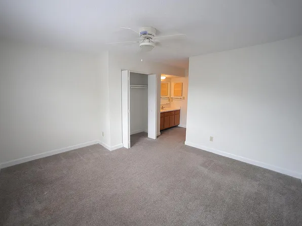 2504 Avent Ferry Rd APT 204, Raleigh, NC 27606