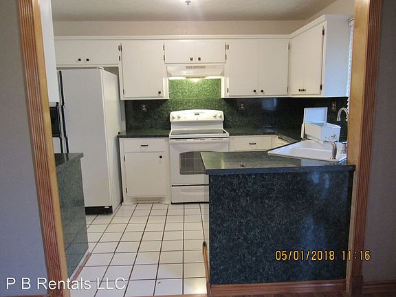 4th image of 2810 NW Ozmun Ave