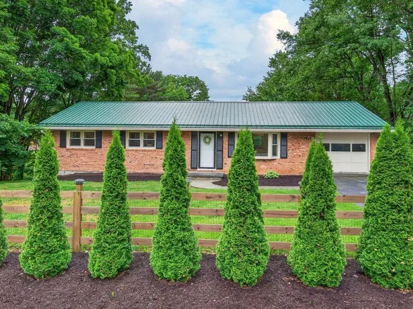 1301 Westover Dr, Blacksburg, VA 24060