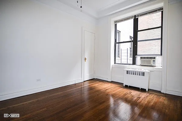 Rented by Citi Habitats | media 11