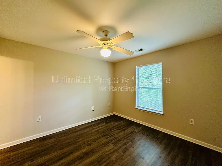 376 S Kerr Ave #303 — Photo 7