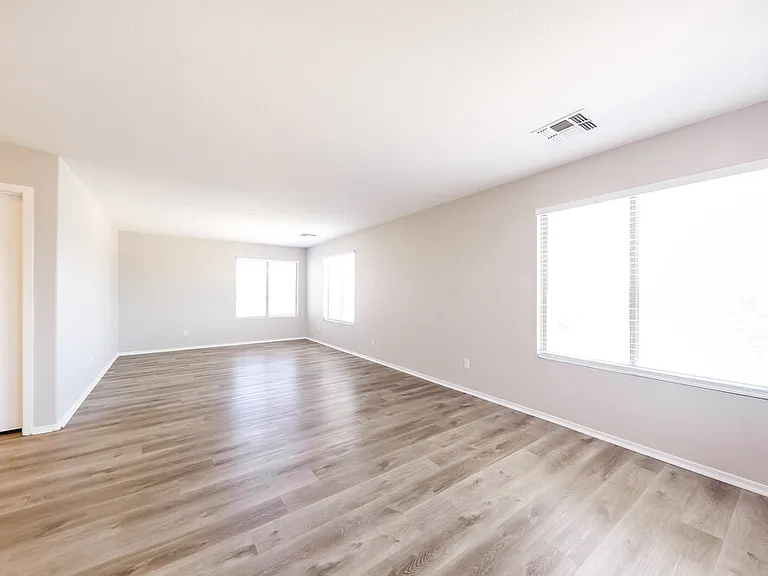 12830 W Via Camille — Photo 10