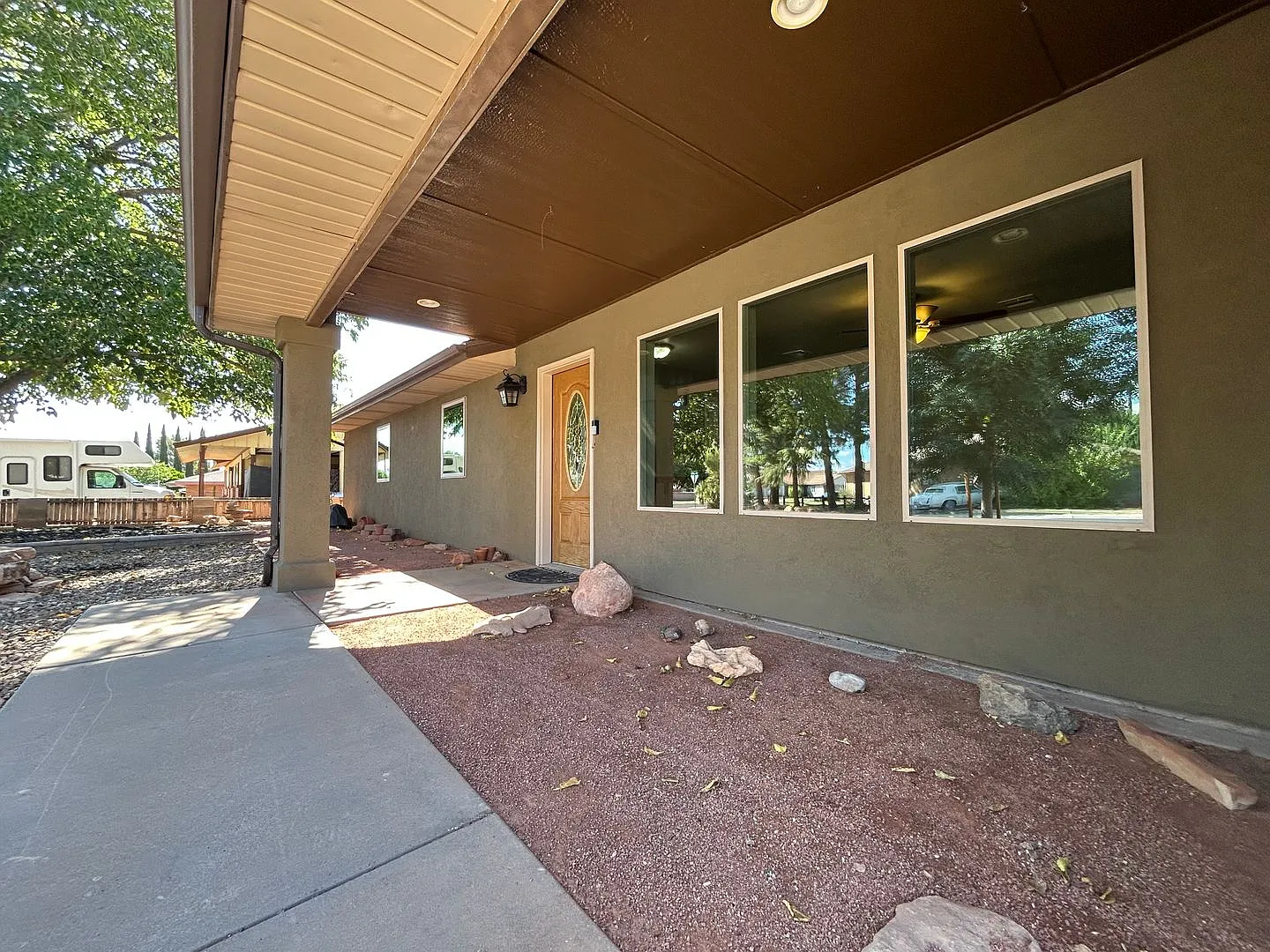 5 Bed, 2.5 Bath, 2 Car Garage Home For Rent With RV Parking — Photo 3