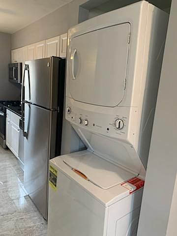 Extremely Convenient in-home Washer & Dryer
