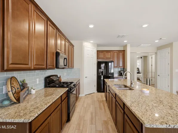 7391 S Via Casa Elegante, Tucson, AZ 85756