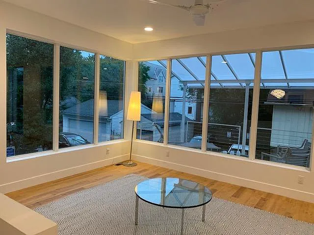 358 Lamont Pl — Photo 2