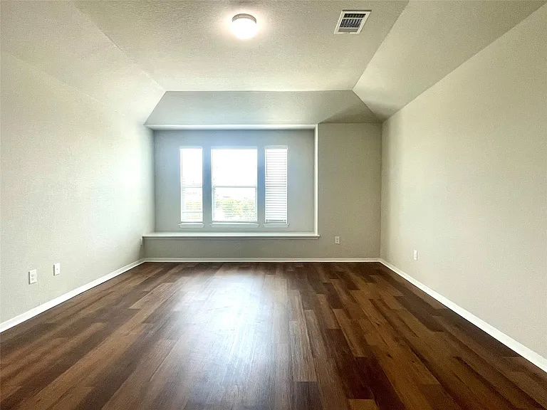 6701 Wolf Pack Dr — Photo 21