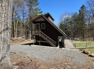 111 Wiswall Hill Rd, Newfane, VT 05345