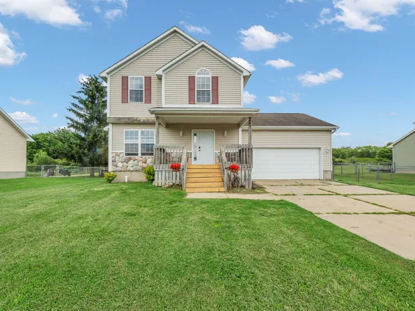 4624 Sunset Dr, Potterville, MI 48876
