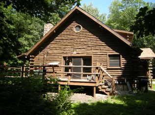 N12080 Graetz Rd, Marion, WI 54950