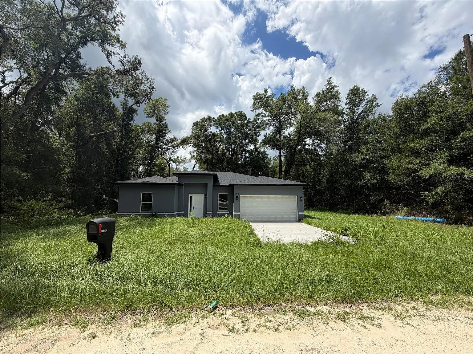 4 bed, 2.0 bath, 1630 sqft, $2,000 — Photo 1