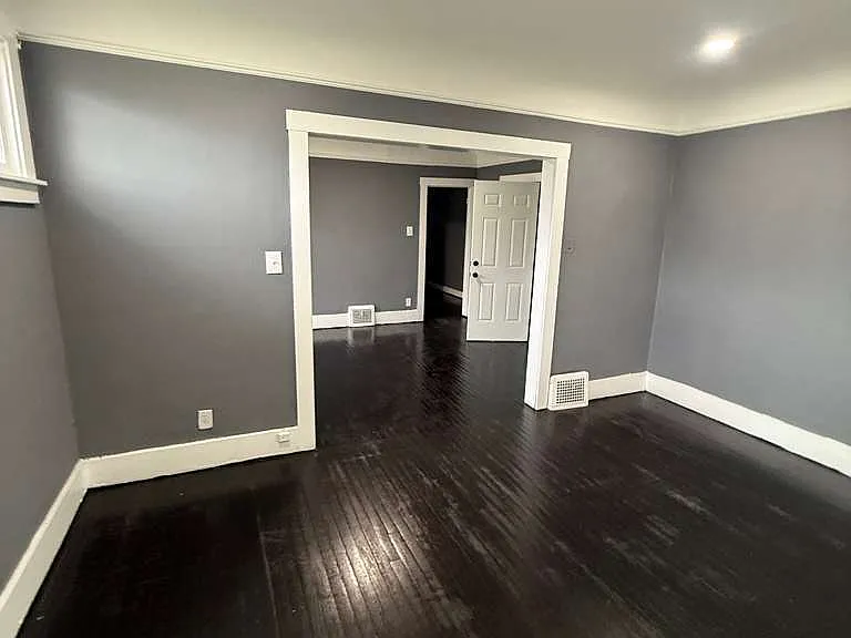 2676 Sturtevant St #3 — Photo 1