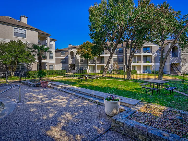 Saxony at Chase Oaks Apartments — Photo 15
