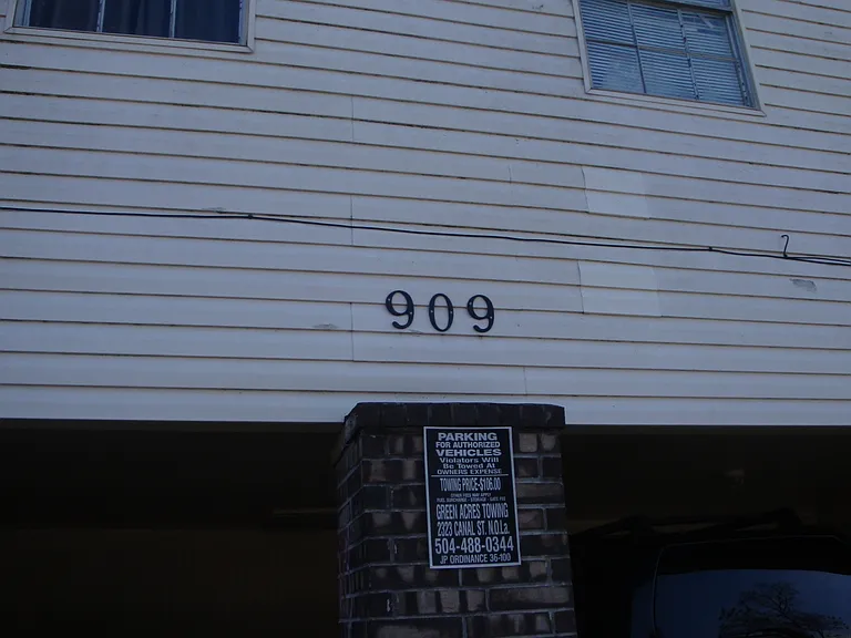 909 E Monterey Ct #C — Photo 1