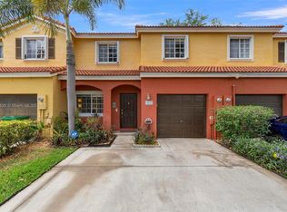 Townhomes At Avalon, Hollywood, FL 33025